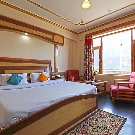 Hotel Prini Inn Manāli Esterno foto