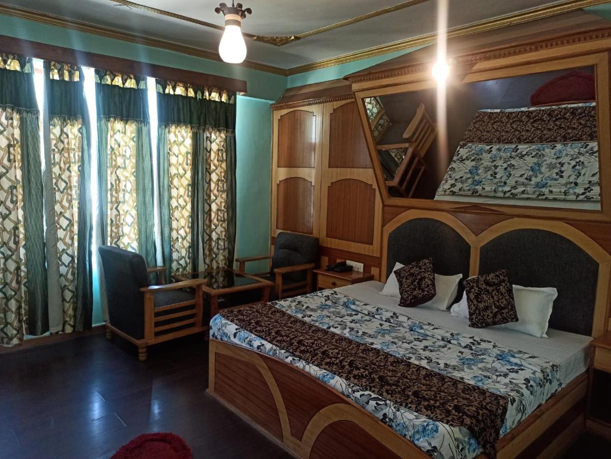 Hotel Prini Inn Manāli Esterno foto