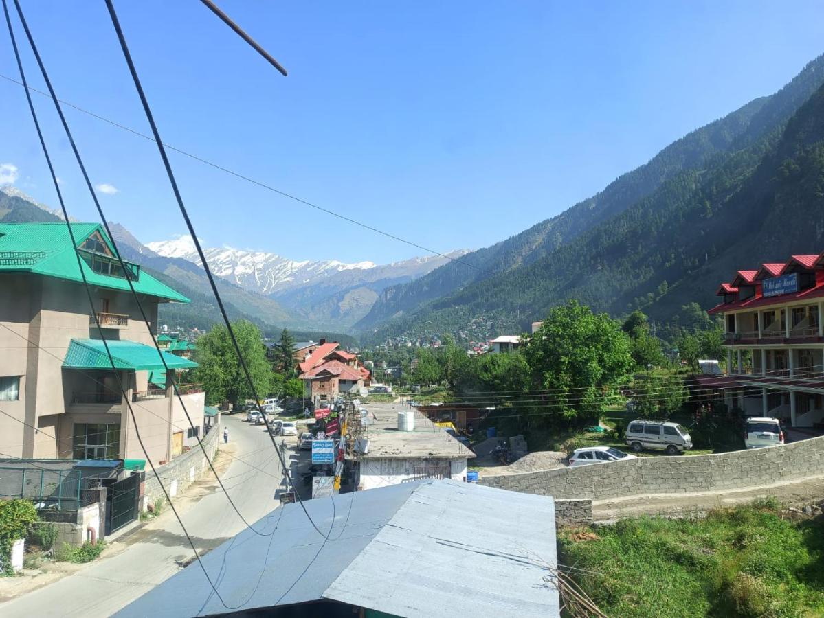 Hotel Prini Inn Manāli Esterno foto