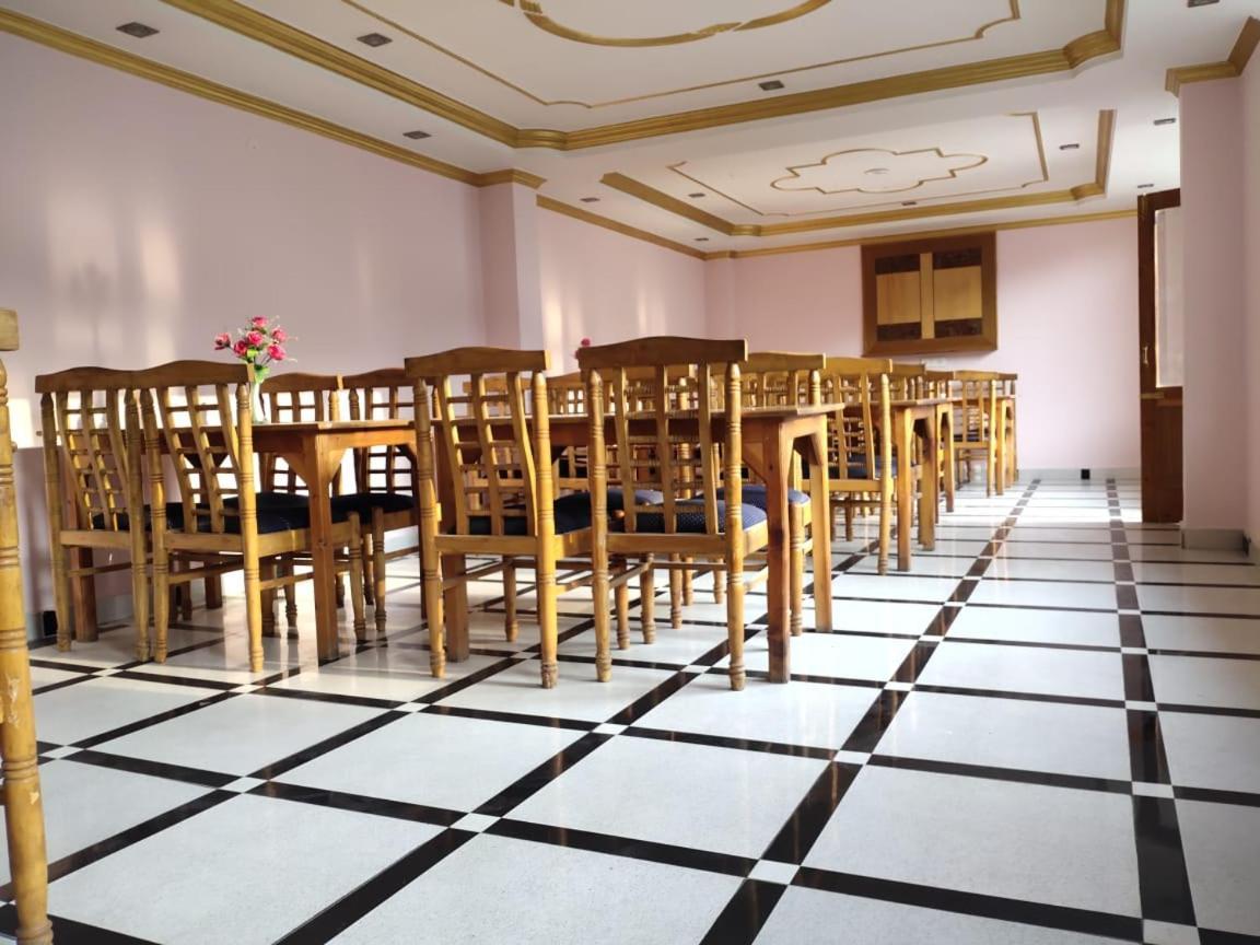 Hotel Prini Inn Manāli Esterno foto