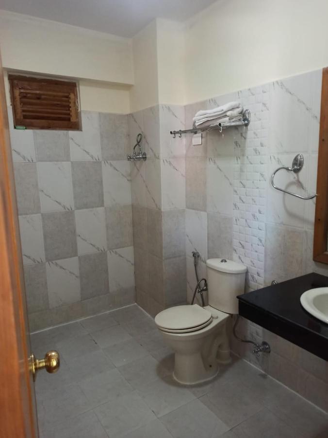 Hotel Prini Inn Manāli Esterno foto
