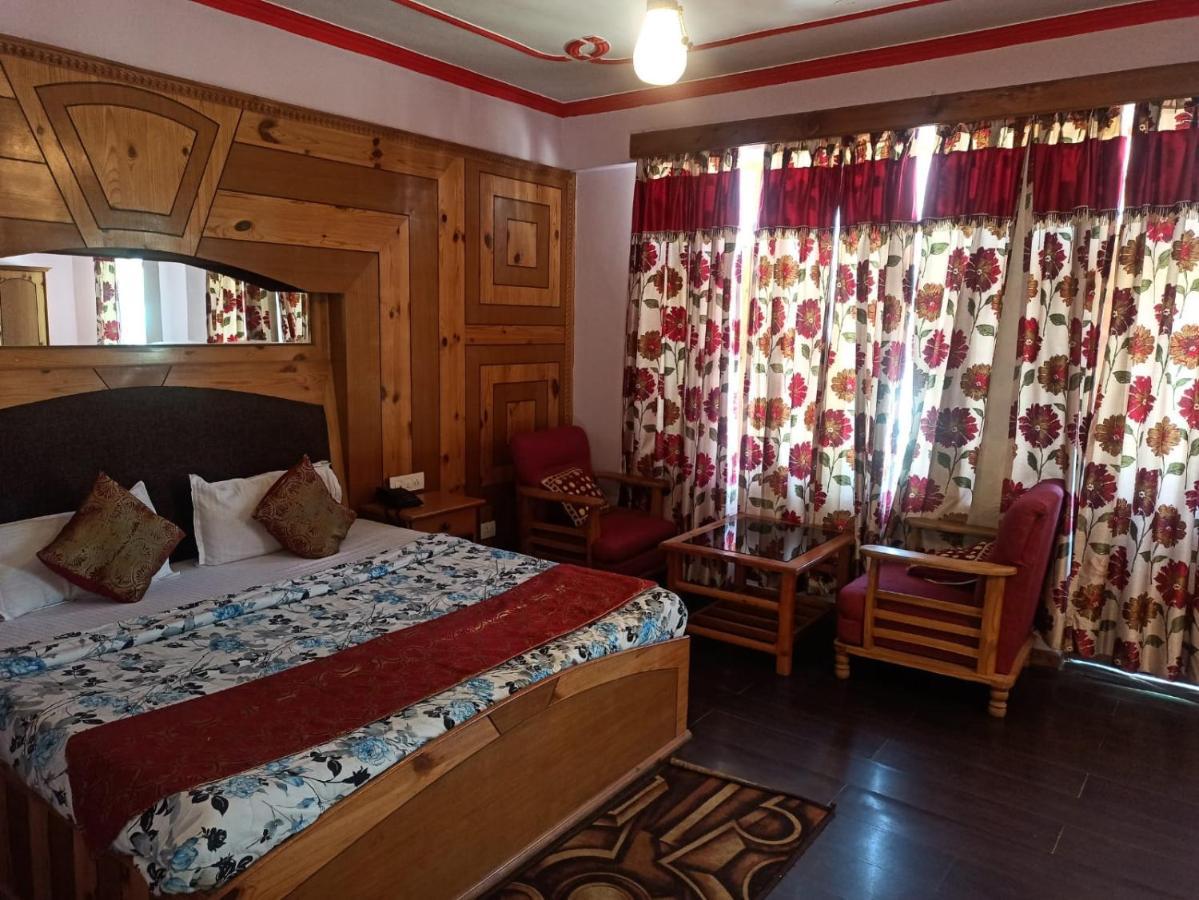 Hotel Prini Inn Manāli Camera foto