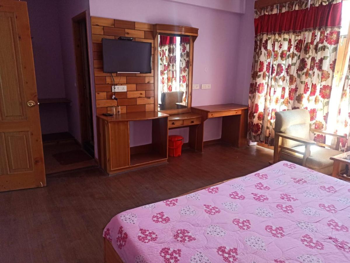 Hotel Prini Inn Manāli Esterno foto
