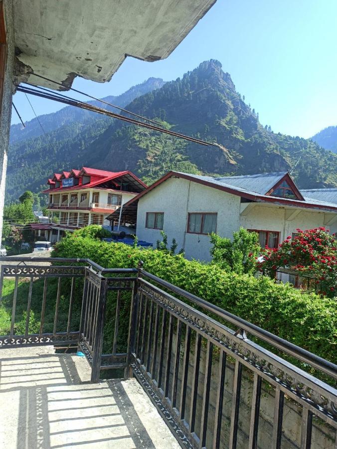 Hotel Prini Inn Manāli Esterno foto