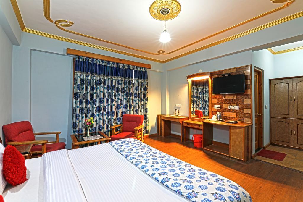 Hotel Prini Inn Manāli Esterno foto