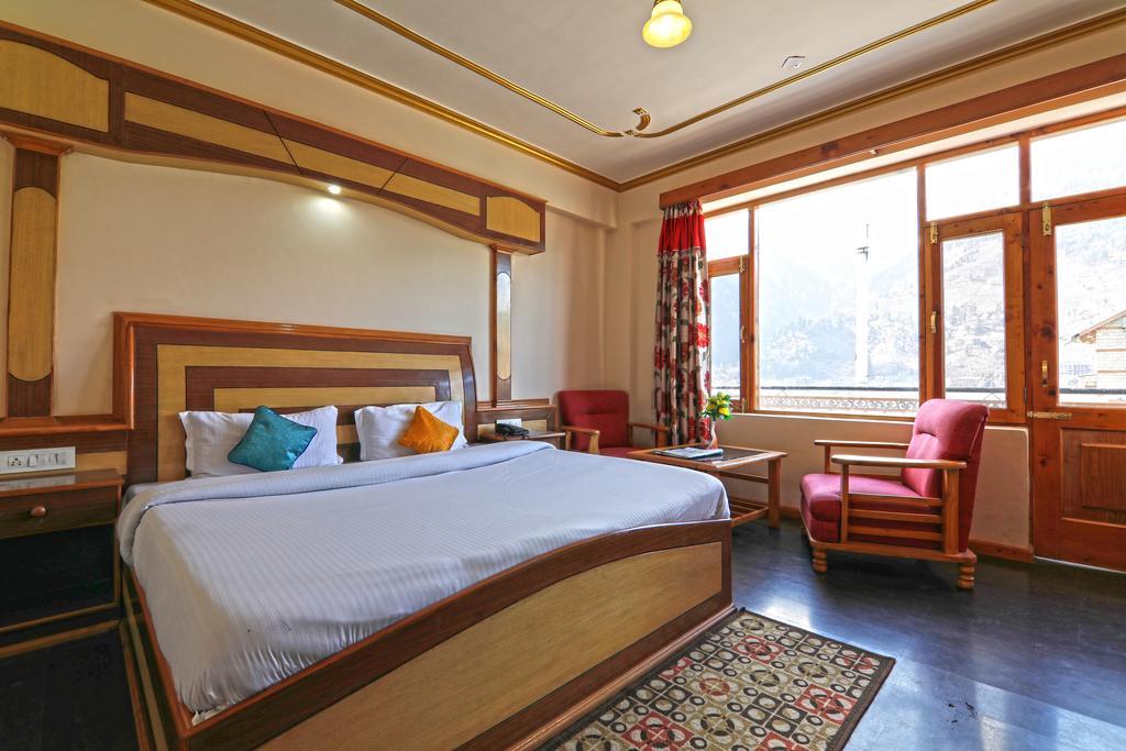 Hotel Prini Inn Manāli Esterno foto