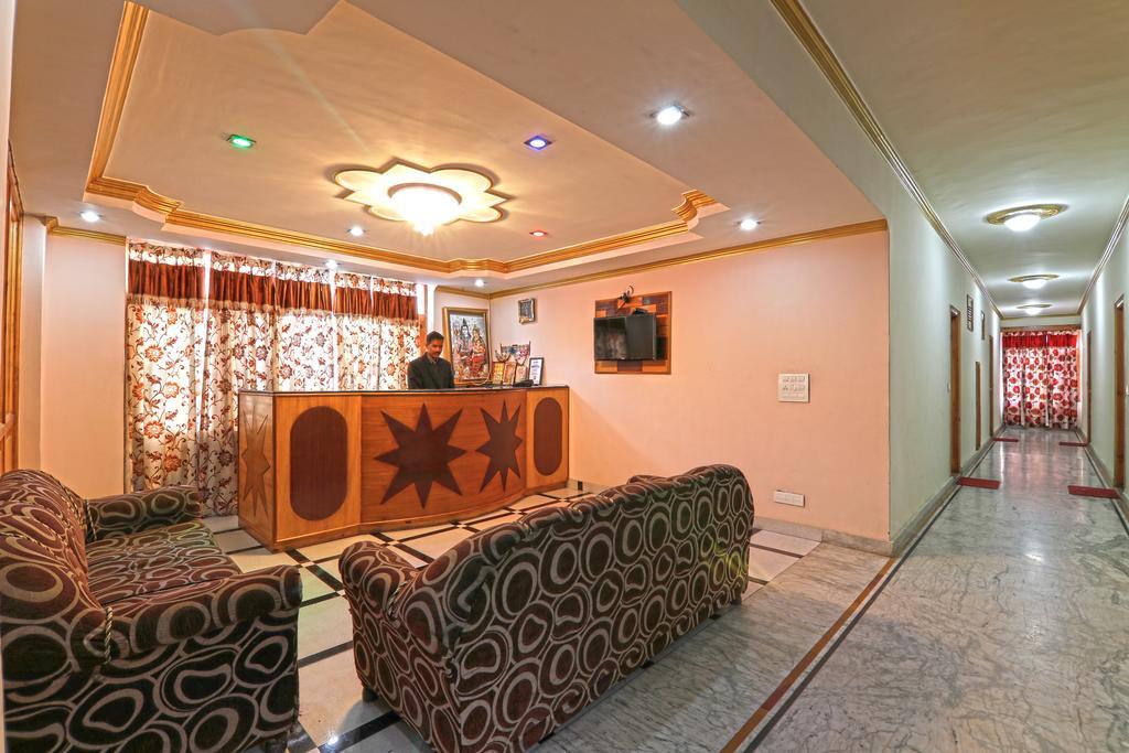 Hotel Prini Inn Manāli Esterno foto