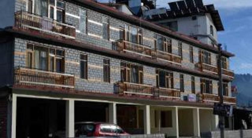 Hotel Prini Inn Manāli Esterno foto